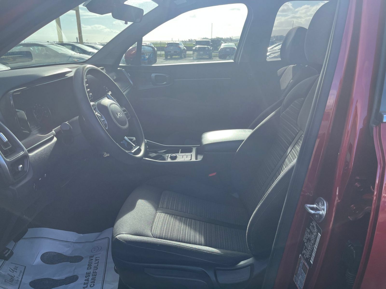 Used 2023 Kia Sorento LX FWD image 25