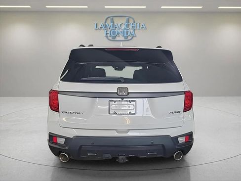Used 2023 Honda Passport EX-L image 5