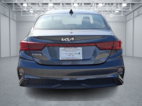 Used 2024 Kia Forte LXS FWD image 4