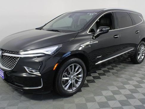 Used 2023 Buick Enclave Avenir w/ Avenir Technology Package image 24