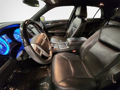 Used 2013 Chrysler 300 C image 12