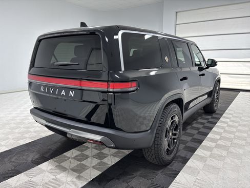 Used 2024 Rivian R1S Adventure AWD/4WD image 5