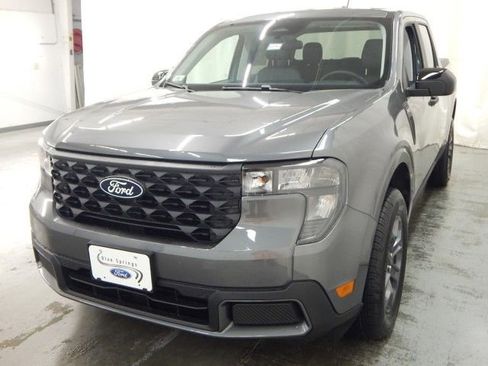 New 2025 Ford Maverick XLT w/ XLT Luxury Package image 9