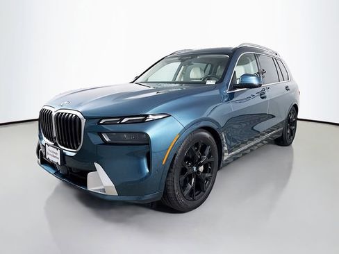 Certified 2024 BMW X7 xDrive40i AWD/4WD image 3