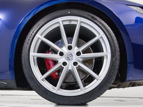 Used 2021 Porsche 911 Carrera S RWD image 9