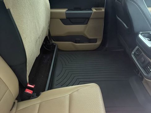 Used 2021 Ford F150 Lariat image 10