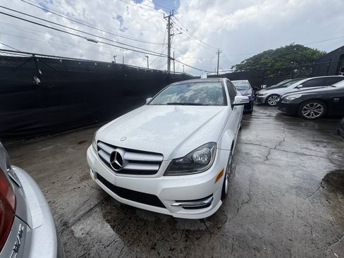 Used 2012 Mercedes-Benz C 250 Coupe image 2