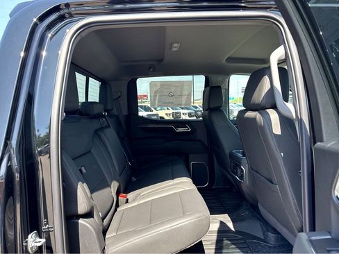 New 2026 GMC Sierra 1500 SLT w/ SLT Premium Plus Package AWD/4WD image 6