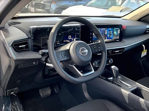 New 2026 Nissan Kicks S image 10