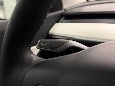 Used 2021 Tesla Model Y Performance image 13