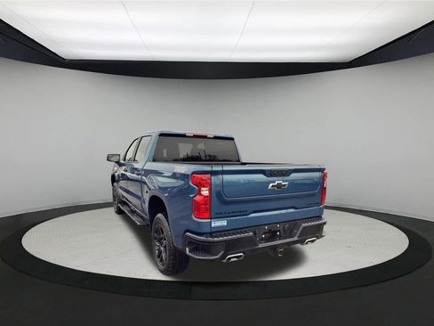 Used 2024 Chevrolet Silverado 1500 Custom Trail Boss w/ LPO, Dark Essentials Package image 6