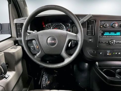 Used 2025 GMC Savana 3500 LT w/ LT Preferred Equipment Group image 8
