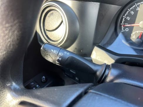 Used 2022 Toyota Tacoma SR image 27