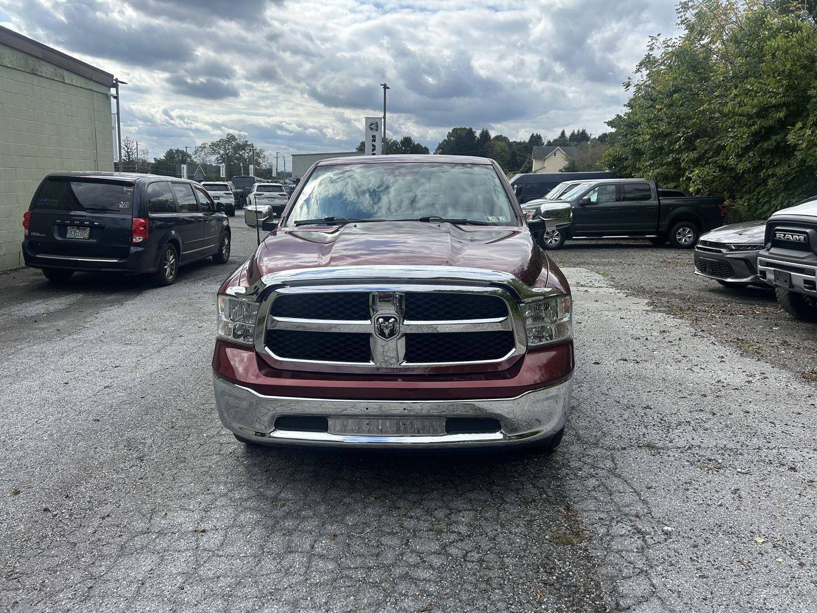 Used 2017 RAM 1500 Classic SLT AWD/4WD image 2