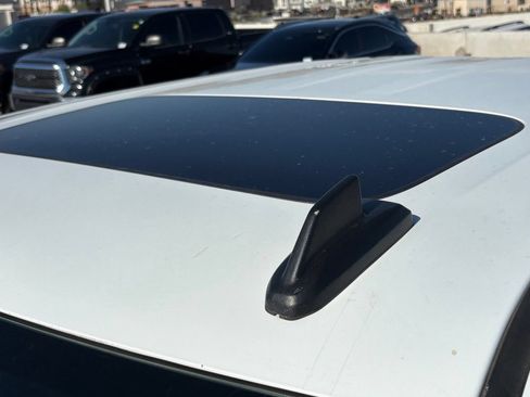 Used 2021 Chevrolet Silverado 1500 RST w/ Rally Edition AWD/4WD image 8