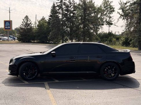 Used 2023 Chrysler 300 C RWD image 8
