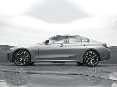 Used 2025 BMW 330i xDrive Sedan AWD/4WD image 24