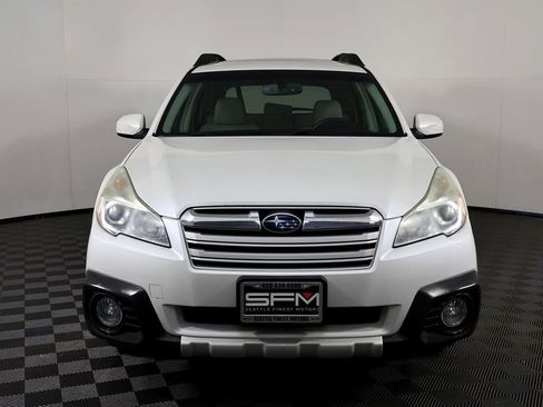 Used 2014 Subaru Outback 2.5i Limited AWD/4WD image 4