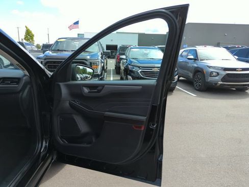 Certified 2024 Ford Escape Active AWD/4WD image 14
