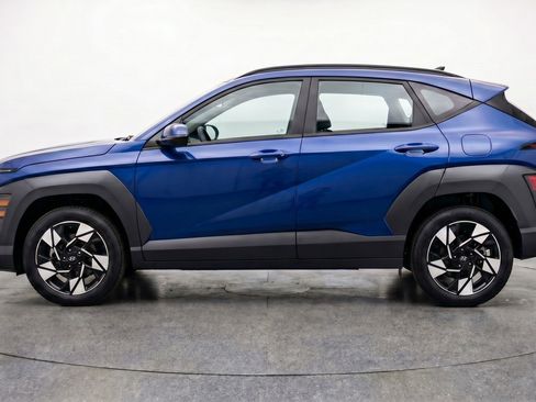 Used 2025 Hyundai Kona SEL FWD image 5