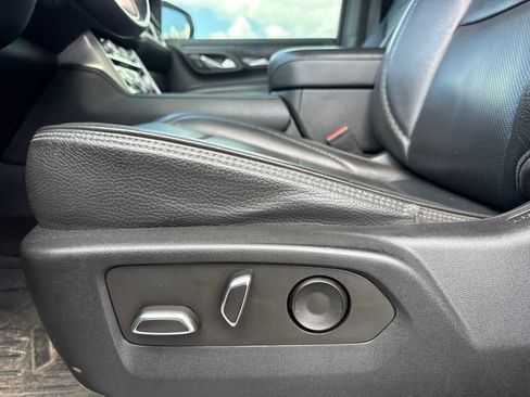 Used 2022 GMC Yukon Denali AWD/4WD image 15