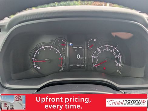 Used 2023 Toyota 4Runner SR5 Premium w/ Moonroof Package AWD/4WD image 19