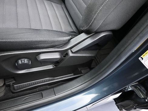 Certified 2022 Ford Edge SE w/ Black Appearance Package image 14