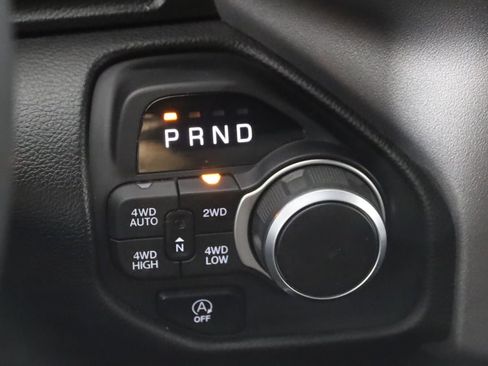 Used 2025 RAM 1500 Big Horn AWD/4WD image 9