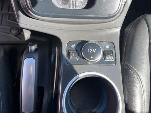Used 2016 Ford Escape Titanium w/ Equipment Group 301A AWD/4WD image 31