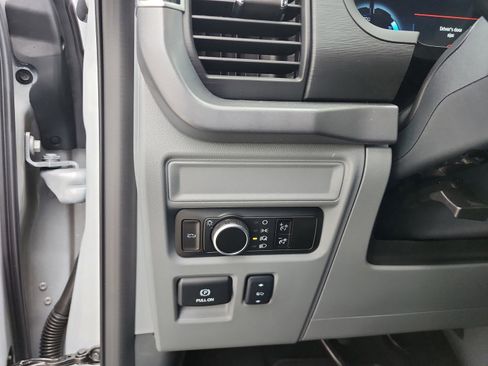 New 2025 Ford F150 Lightning XLT image 13