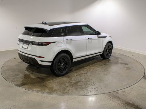 Used 2024 Land Rover Range Rover Evoque S image 5