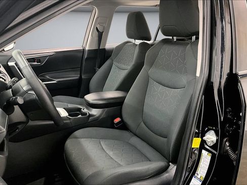 Used 2021 Toyota RAV4 XLE w/ Convenience Package AWD/4WD image 21