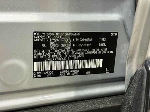 Used 2021 Toyota RAV4 SE image 73