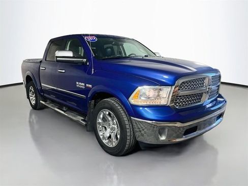 Used 2014 RAM 1500 Laramie w/ Convenience Group AWD/4WD image 2