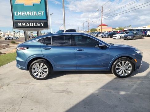 Used 2025 Buick Envista Avenir image 3
