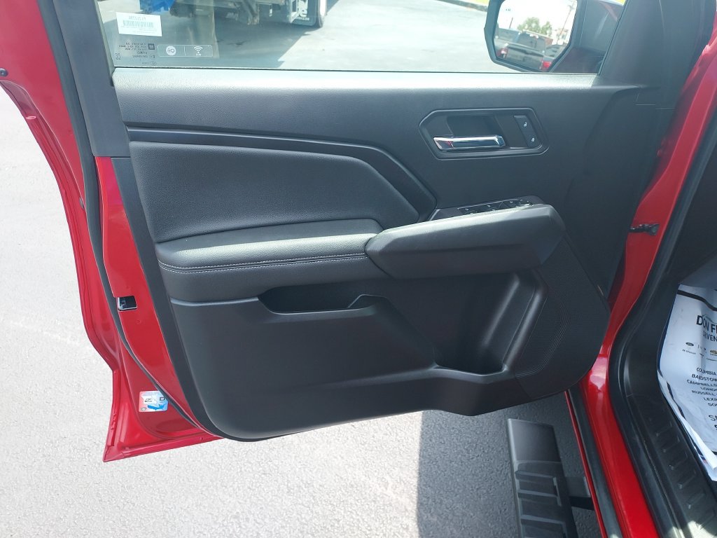 Used 2023 Chevrolet Colorado LT w/ LT Convenience Package II AWD/4WD image 14