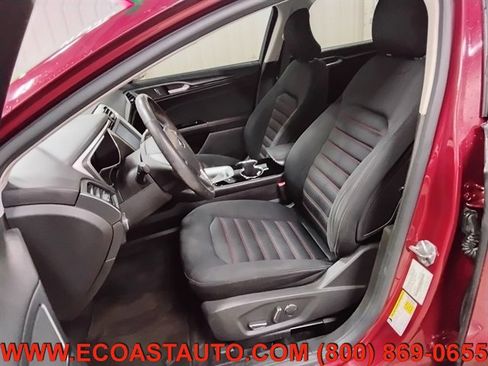 Used 2015 Ford Fusion SE image 10