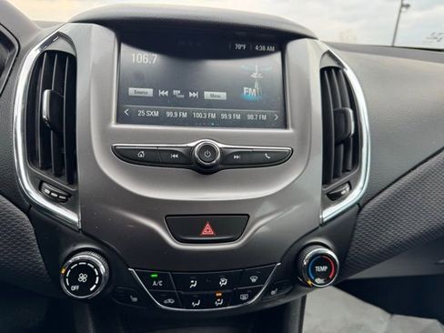 Used 2016 Chevrolet Cruze LT w/ Convenience Package image 9