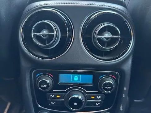 Used 2013 Jaguar XJ AWD image 22