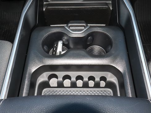 Used 2022 RAM 1500 Big Horn AWD/4WD image 17