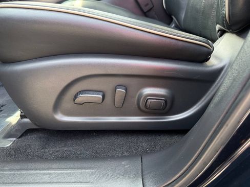 Used 2020 INFINITI QX60 Luxe w/ Essential Package FWD image 5