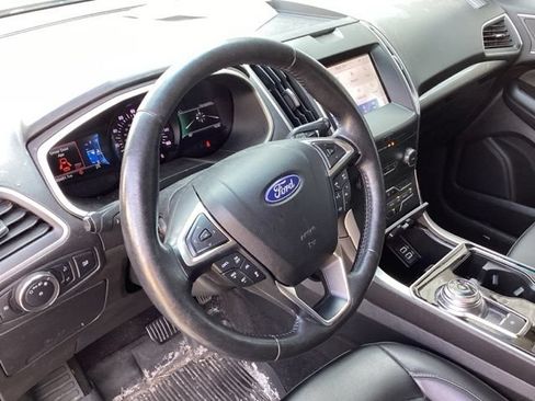 Used 2020 Ford Edge SEL w/ Cold Weather Package FWD image 24