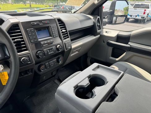 Used 2022 Ford F350 XL w/ Power Equipment Group AWD/4WD image 12