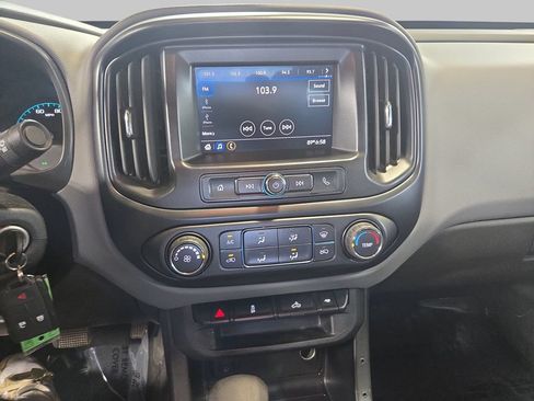Used 2022 Chevrolet Colorado W/T w/ WT Convenience Package AWD/4WD image 22