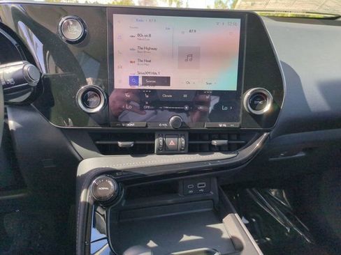 Used 2025 Lexus NX 250 FWD w/ Accessory Package (2T) image 20