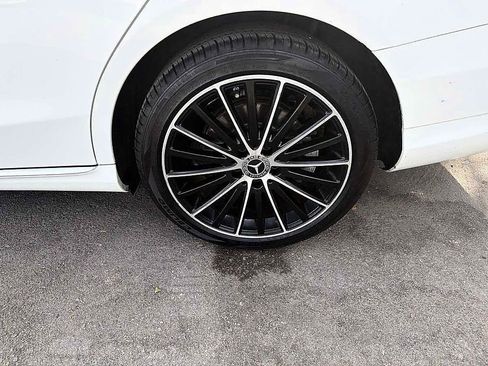 Used 2021 Mercedes-Benz C 300 Sedan image 9