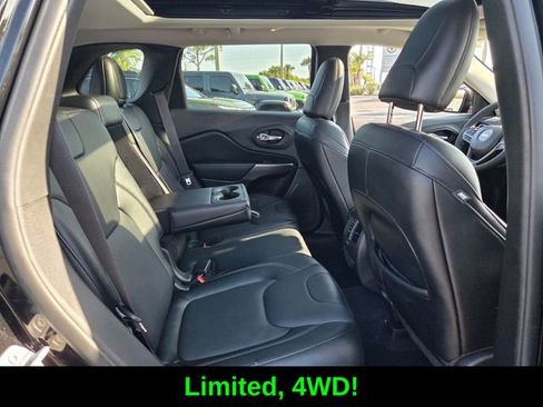 Certified 2022 Jeep Cherokee Limited w/ Elite Package AWD/4WD image 16