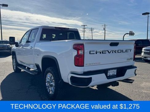 Used 2022 Chevrolet Silverado 3500 High Country w/ Technology Package image 3