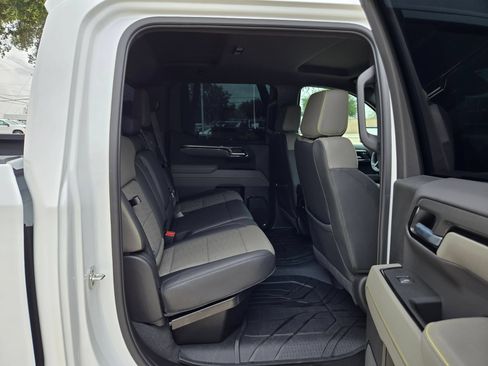 Certified 2025 Chevrolet Silverado 1500 ZR2 w/ Technology Package AWD/4WD image 23