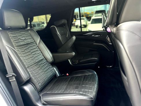 Used 2023 Cadillac Escalade V image 17